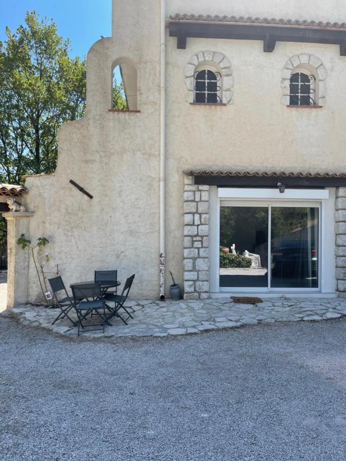 Appartement Bas De Villa Avec Piscine Privee Partagee Proche Bord De Mer Cagnes-sur-Mer Exterior photo